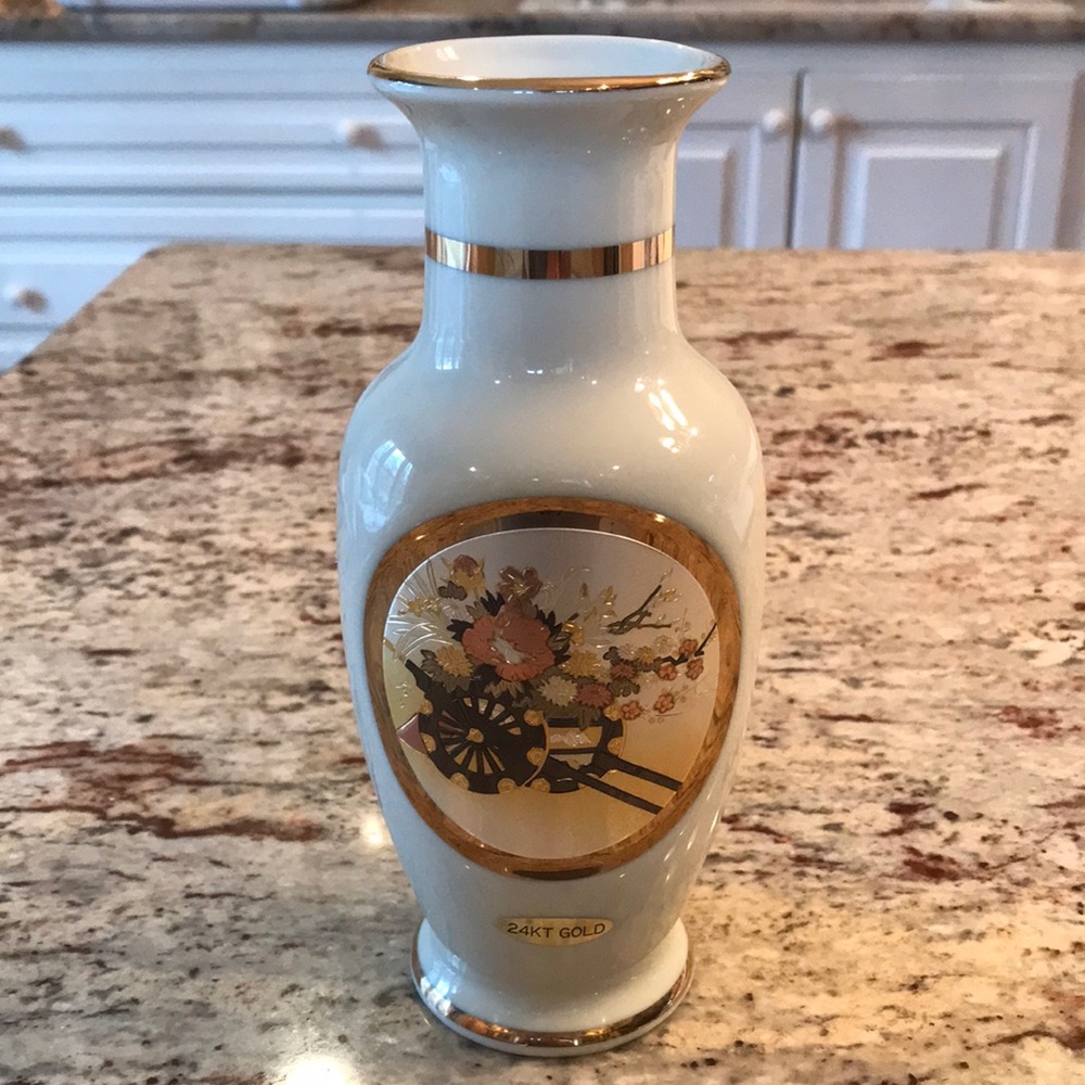 Chokin 24 KT Gold Edged Vase Metal Engraved Cart of Flowers Japan